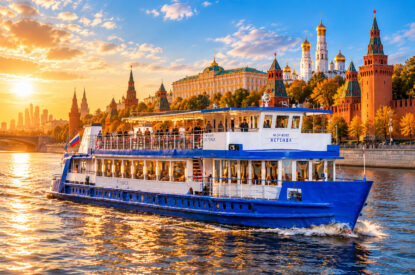 Гранд-прогулка по Москве-реке на теплоходе «Легенда»